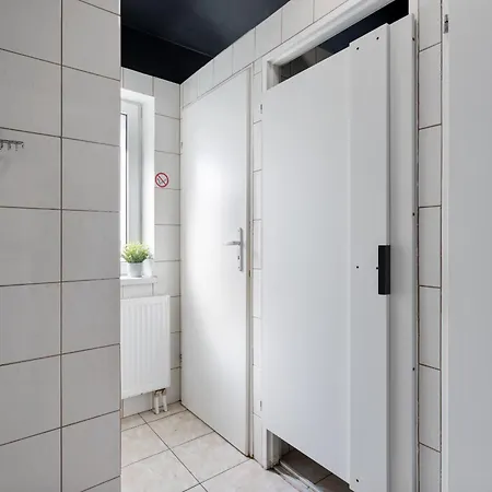 A2 - 24h Self Check-in - Free Parking Privat bolig